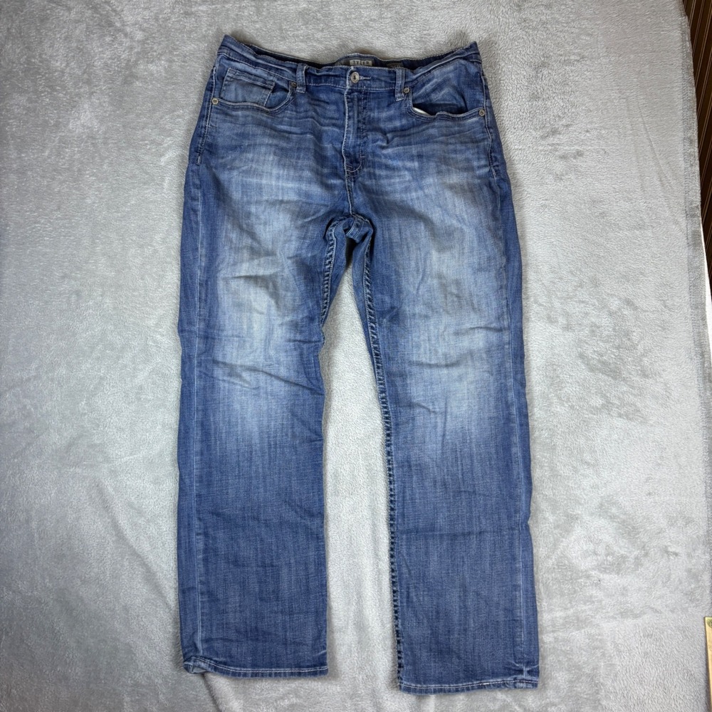 BKE Jeans Mens 36R (Fits 38x31) Tyler Straight Leg Blue Whiskered Faded Stretch